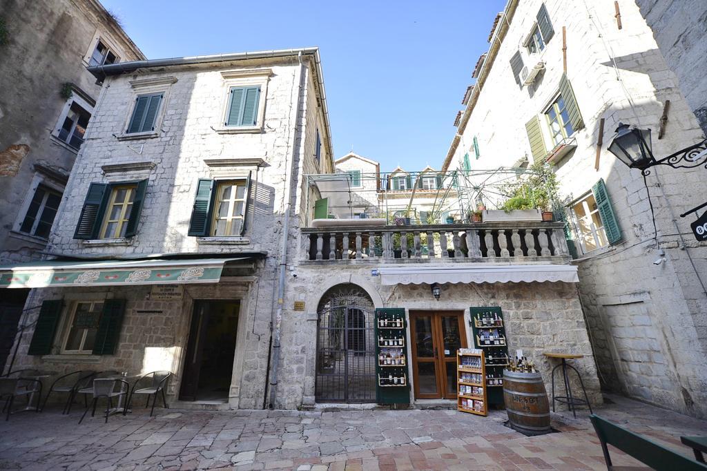 Palazzo Max&Alex Apartments Cattaro Esterno foto